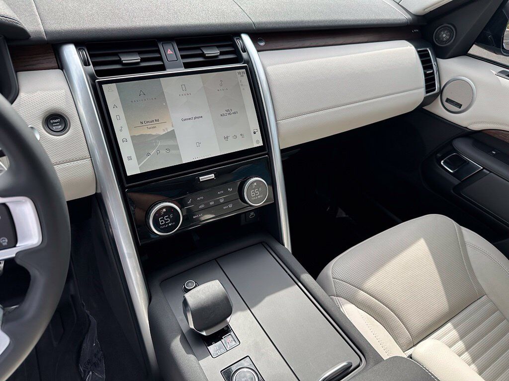 2025 Land Rover Discovery Dynamic SE Tucson AZ