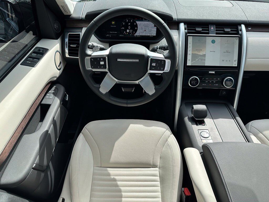 2025 Land Rover Discovery Dynamic SE Tucson AZ