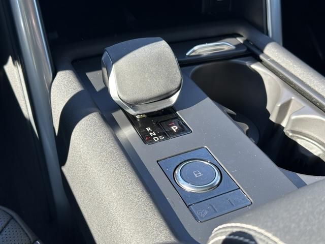 2025 Land Rover Discovery Dynamic SE Tucson AZ