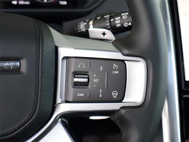 2025 Land Rover Discovery Metropolitan Edition Oshkosh WI