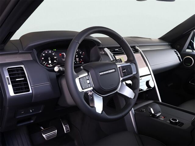 2025 Land Rover Discovery Metropolitan Edition Oshkosh WI