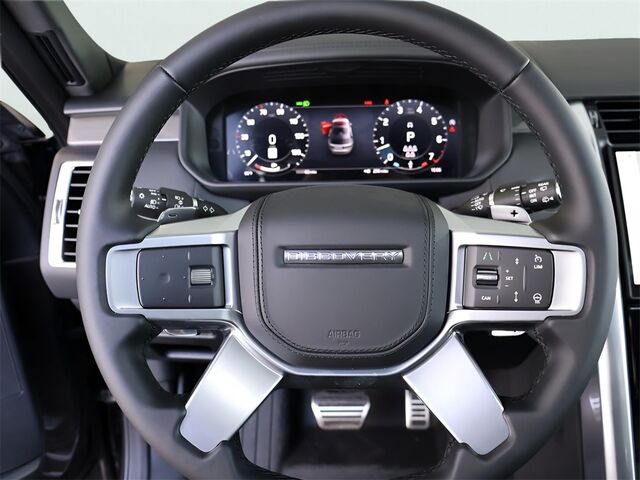 2025 Land Rover Discovery Metropolitan Edition Oshkosh WI