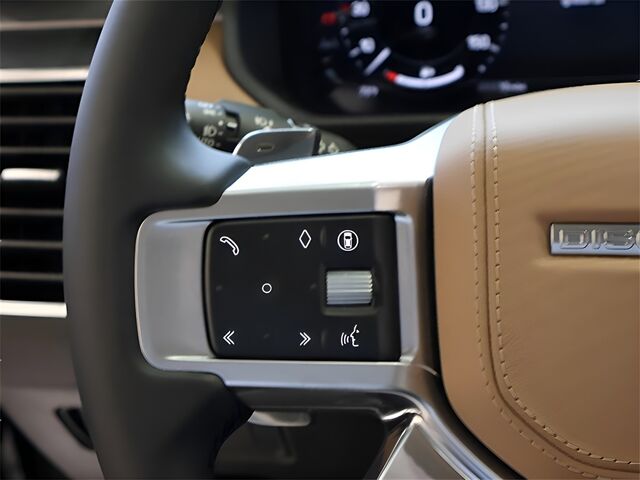 2025 Land Rover Discovery Metropolitan Edition Oshkosh WI