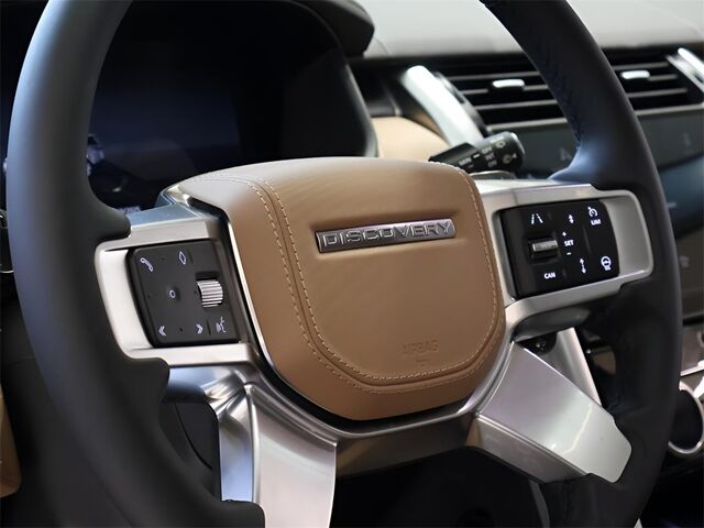 2025 Land Rover Discovery Metropolitan Edition Oshkosh WI