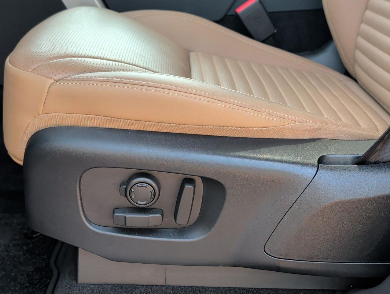 2025 Land Rover Discovery Metropolitan Edition San Juan TX