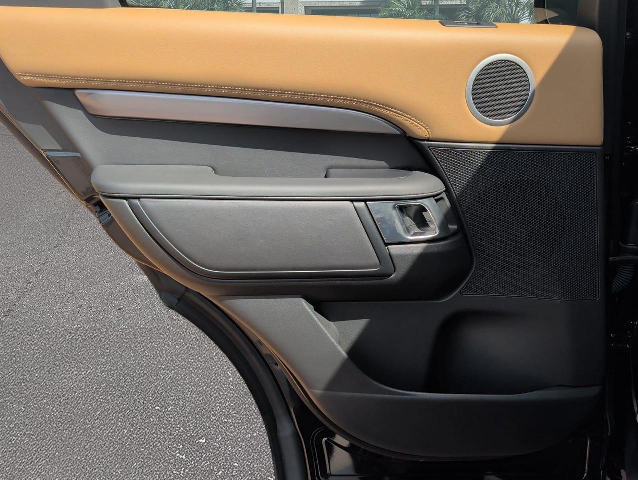 2025 Land Rover Discovery Metropolitan Edition San Juan TX
