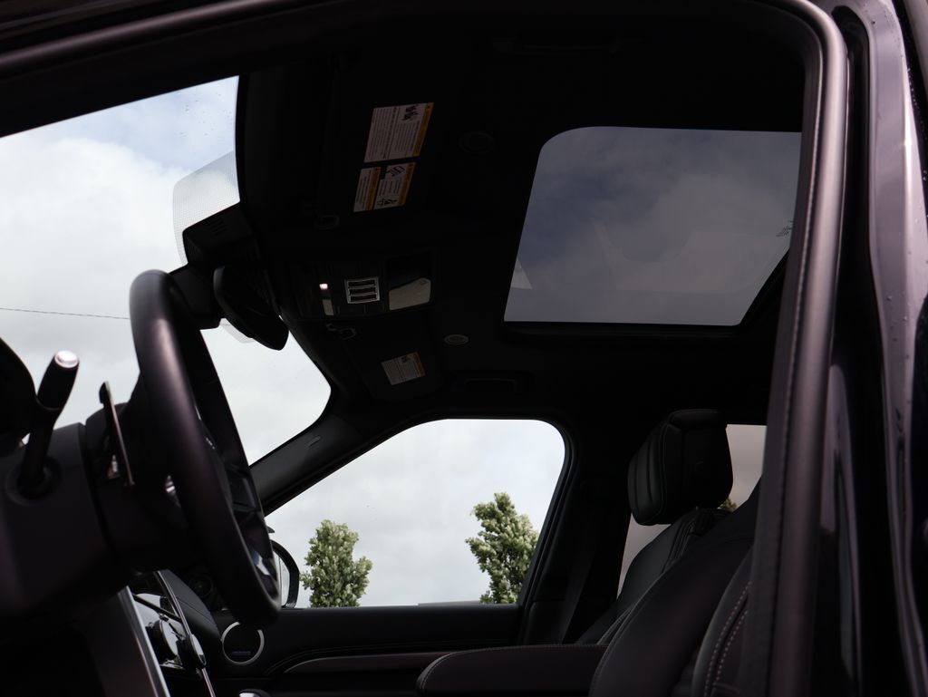 2025 Land Rover Discovery Metropolitan Edition San Clemente CA