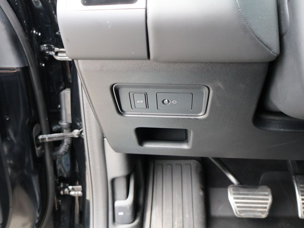 2025 Land Rover Discovery Metropolitan Edition San Clemente CA