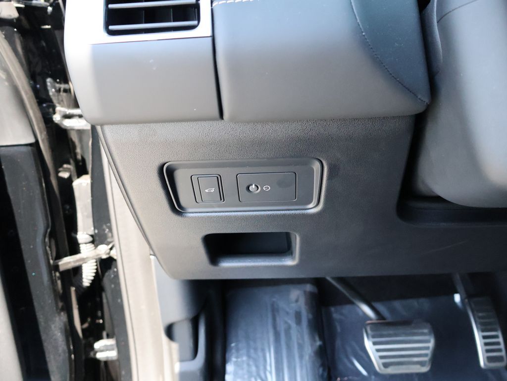 2025 Land Rover Discovery Metropolitan Edition San Clemente CA