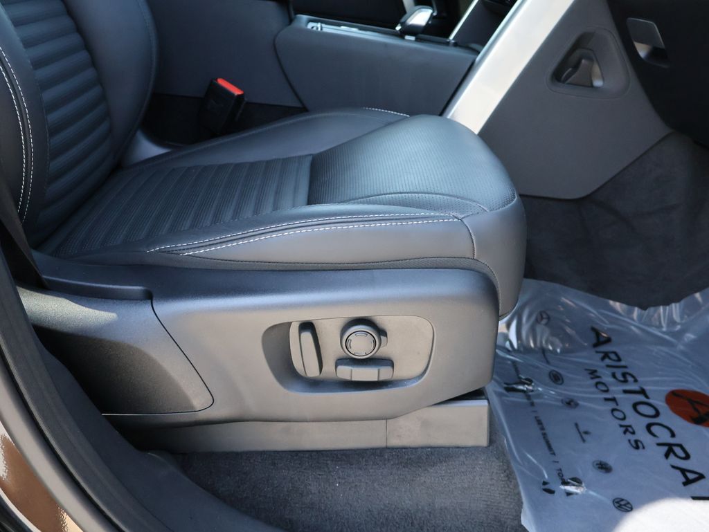 2025 Land Rover Discovery Metropolitan Edition San Clemente CA