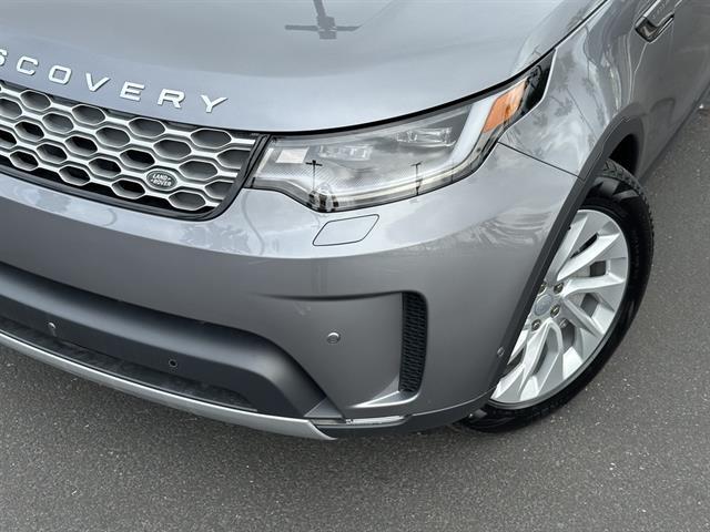 2025 Land Rover Discovery P300 S