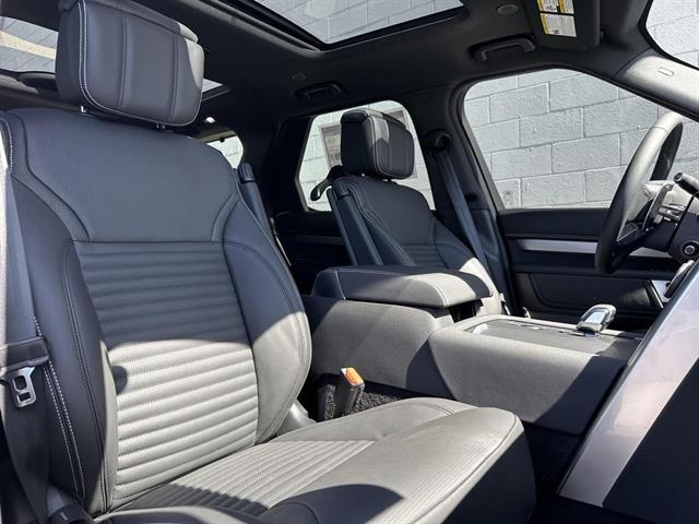 2025 Land Rover Discovery P360 Dynamic SE Tucson AZ