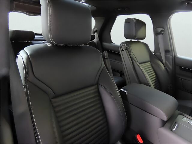 2025 Land Rover Discovery S Oshkosh WI 2025 Land Rover Discovery S Oshkosh WI