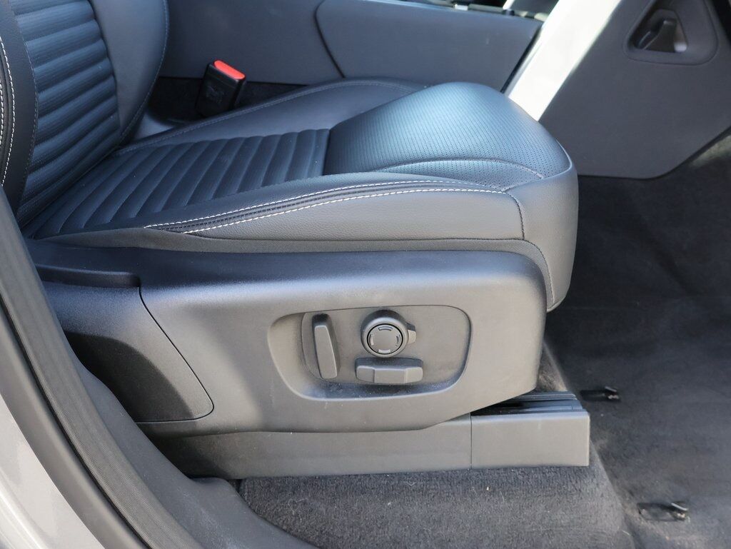 2025 Land Rover Discovery S San Clemente CA