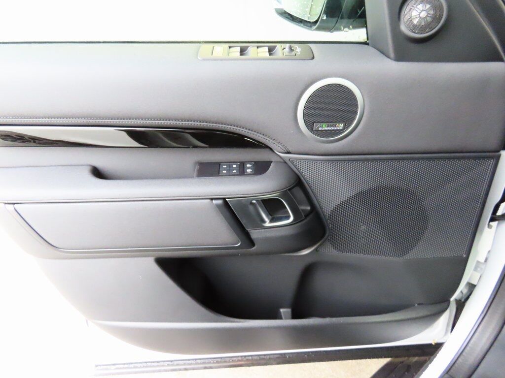 2025 Land Rover Discovery S San Clemente CA