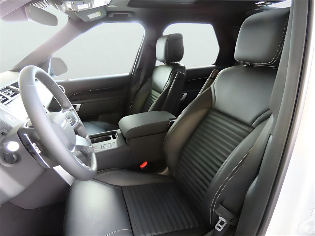 2025 Land Rover Discovery S San Clemente CA