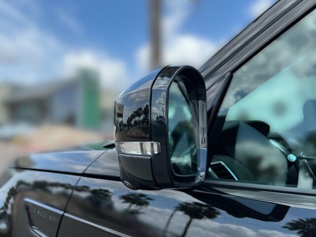 2025 Land Rover Discovery S San Juan TX