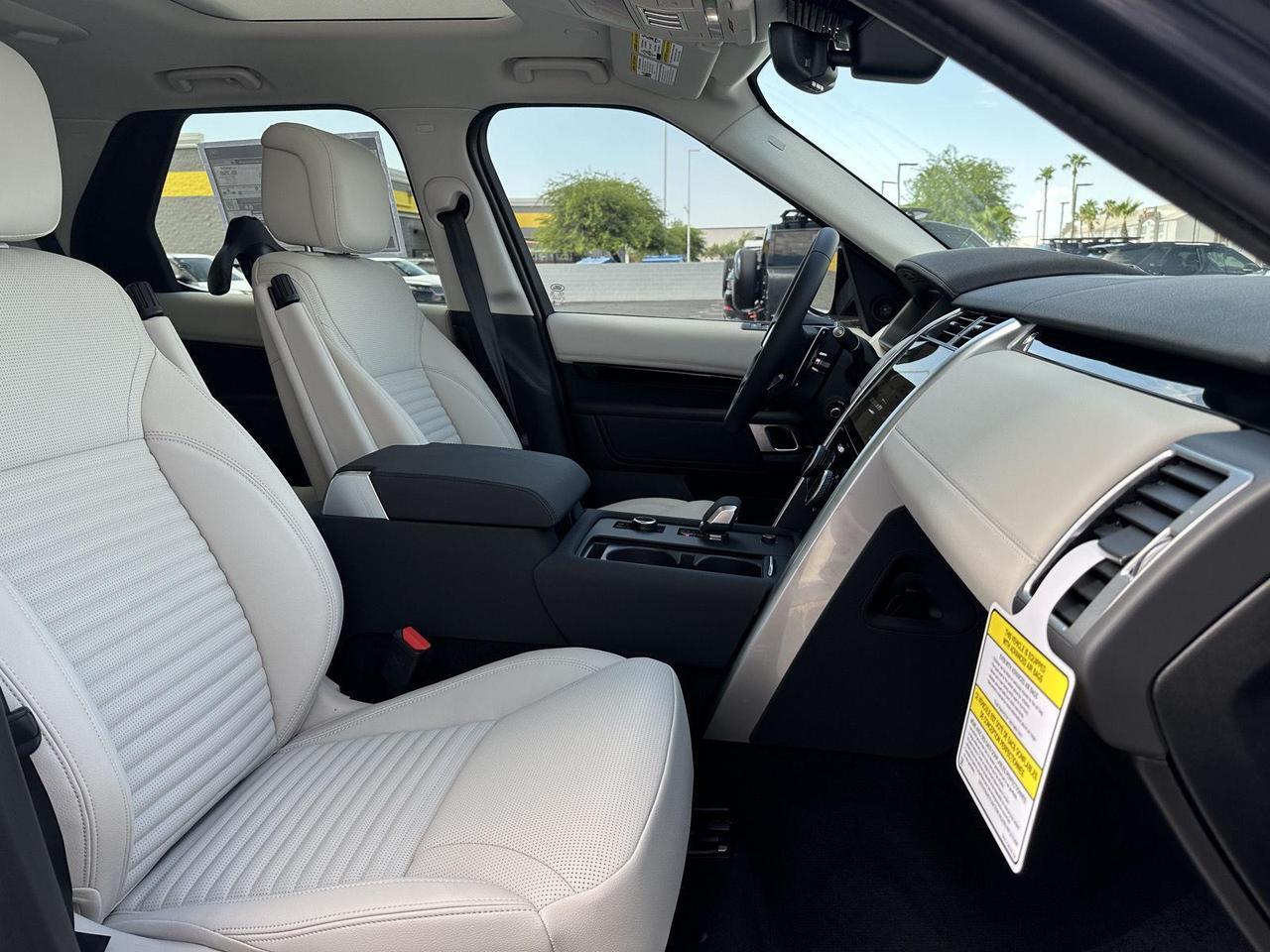 2025 Land Rover Discovery S Tucson AZ