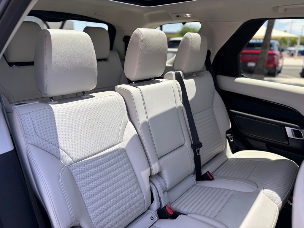 2025 Land Rover Discovery S Tucson AZ