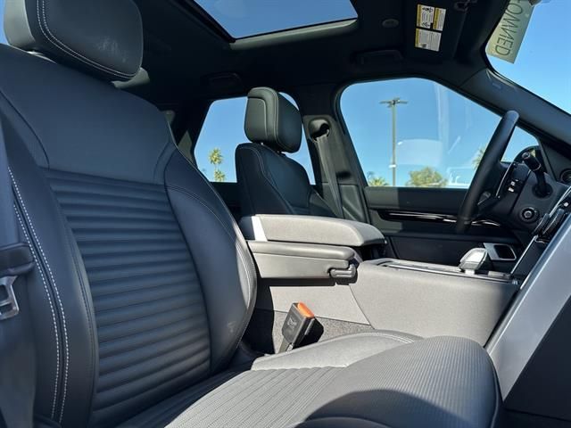 2025 Land Rover Discovery S Tucson AZ