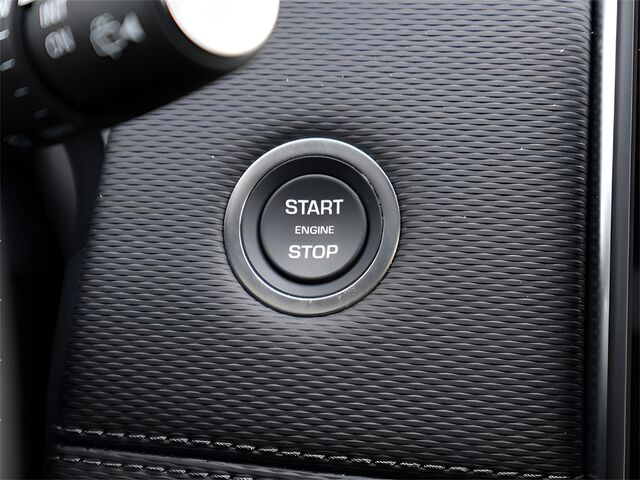 2025 Land Rover Discovery Sport SE Oshkosh WI