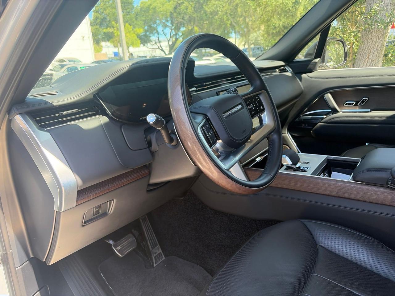 2025 Land Rover Range Rover Autobiography LWB Ft Lauderdale FL