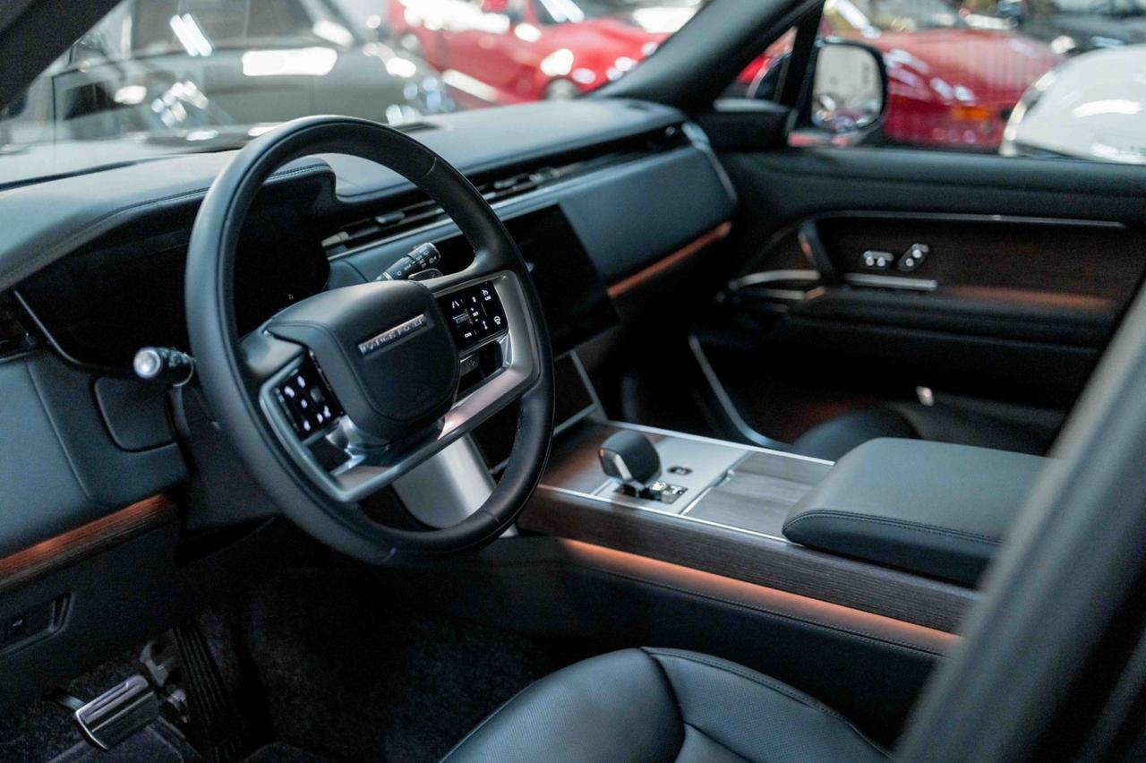 2025 Land Rover Range Rover Autobiography