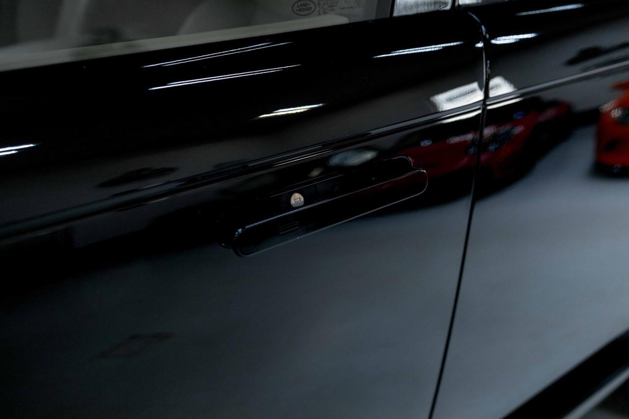 2025 Land Rover Range Rover Autobiography photo 29