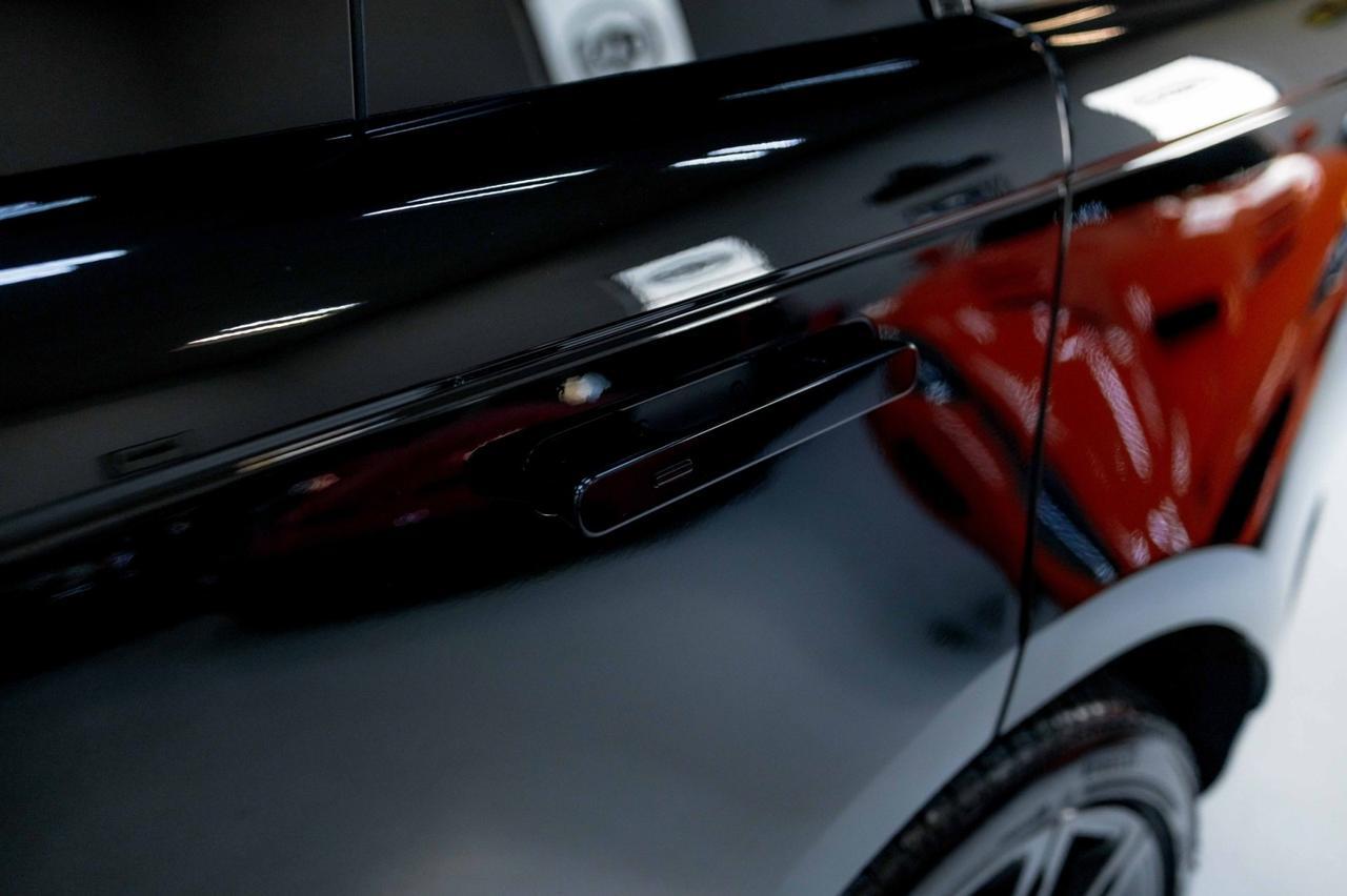 2025 Land Rover Range Rover Autobiography photo 30