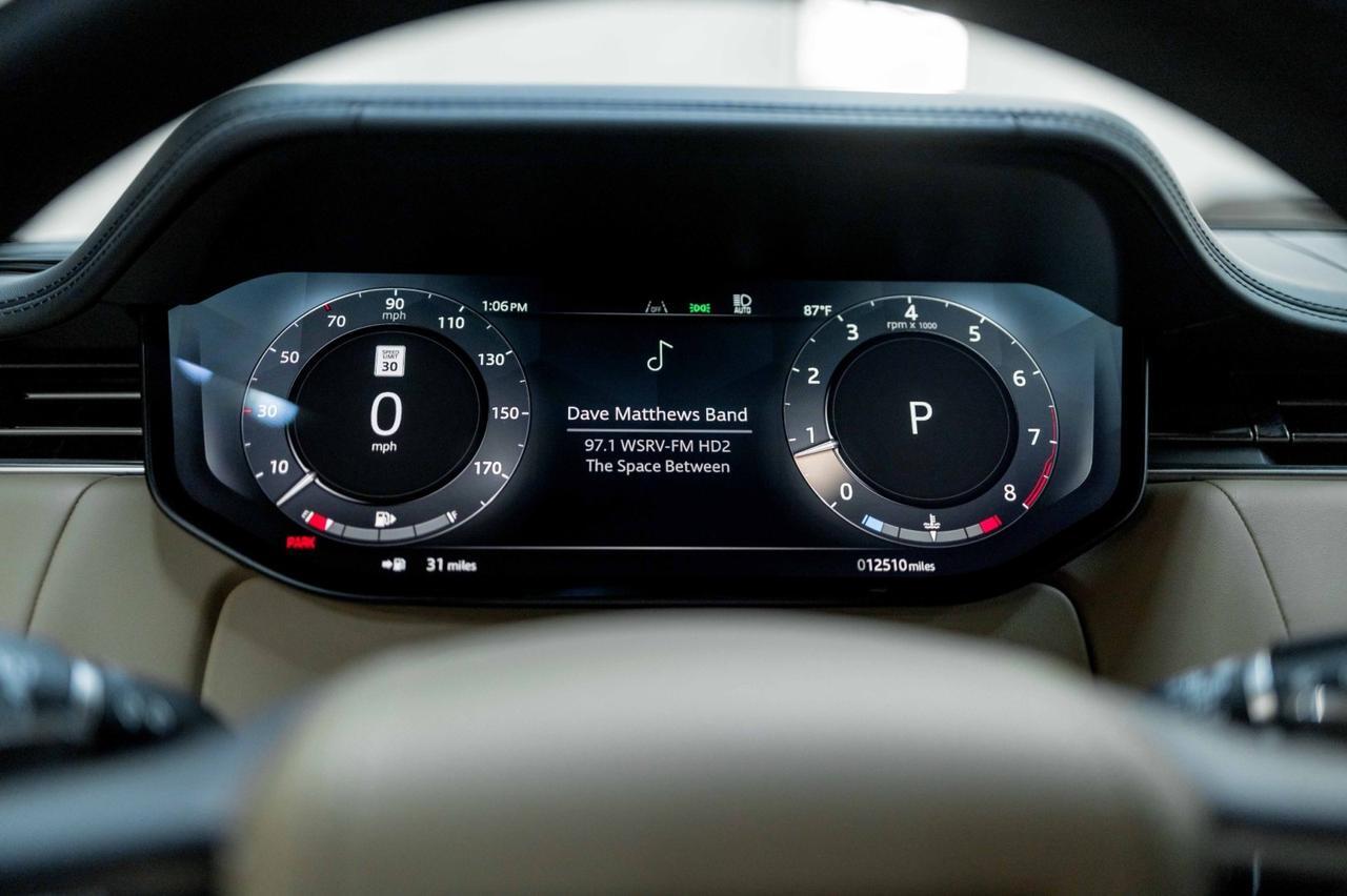 2025 Land Rover Range Rover Autobiography photo 51