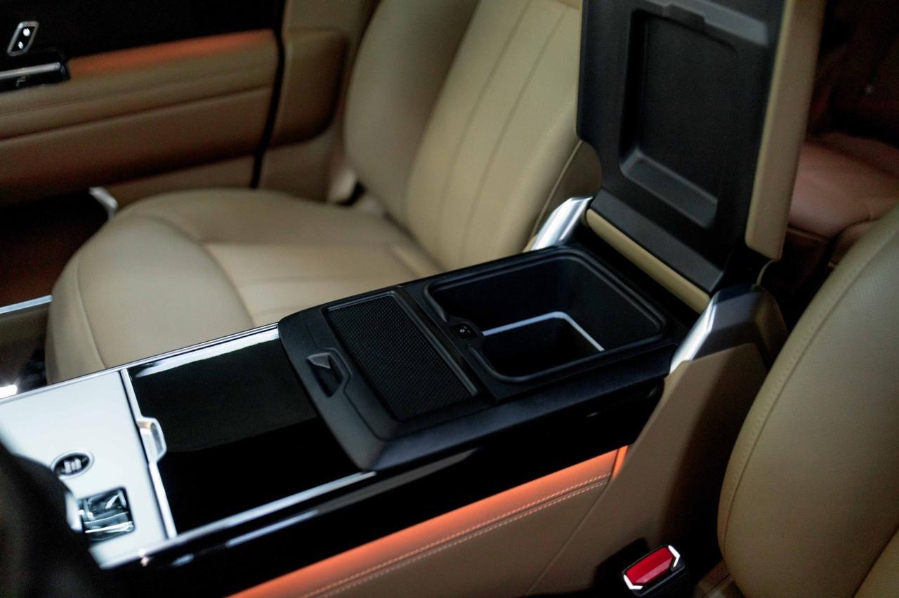 2025 Land Rover Range Rover Autobiography photo 53