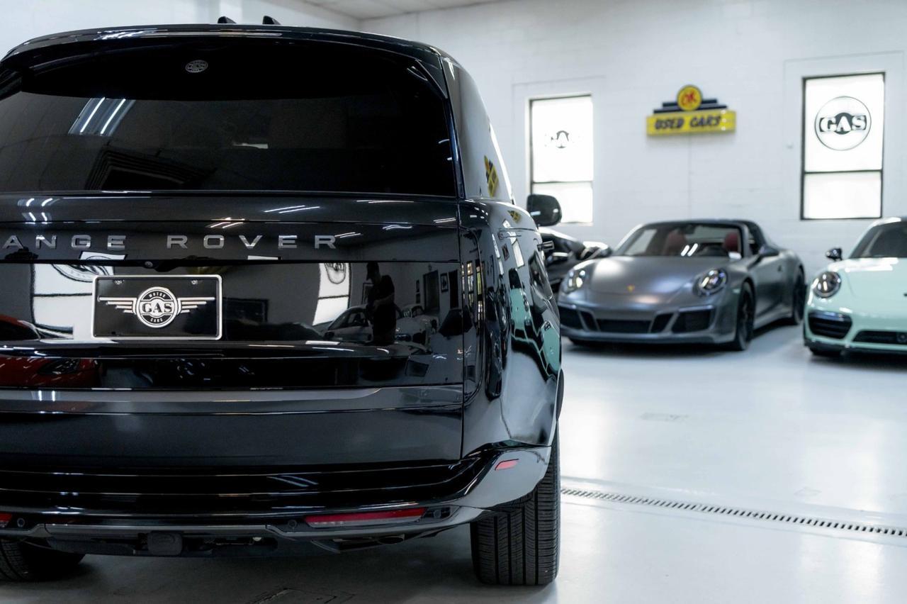 2025 Land Rover Range Rover Autobiography photo 11