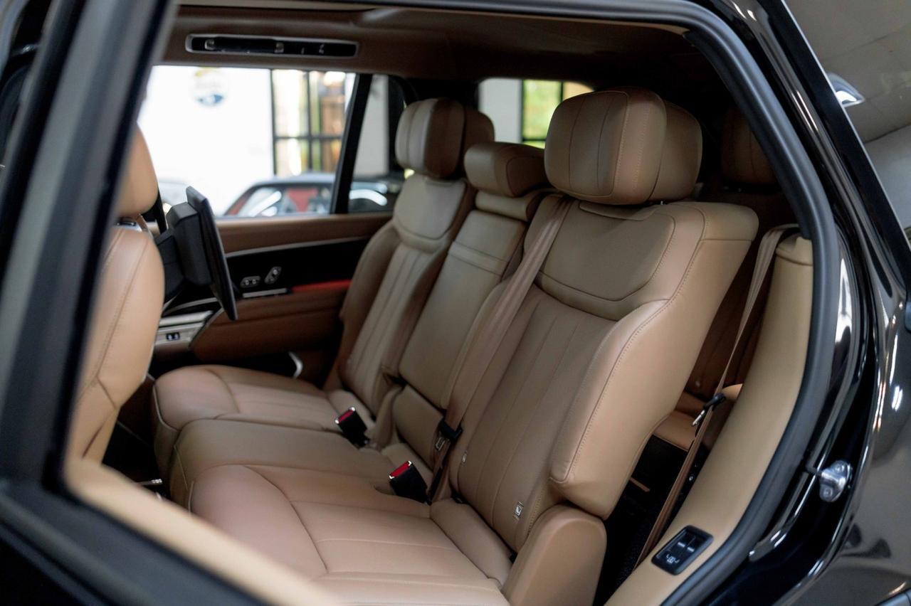 2025 Land Rover Range Rover Autobiography photo 58