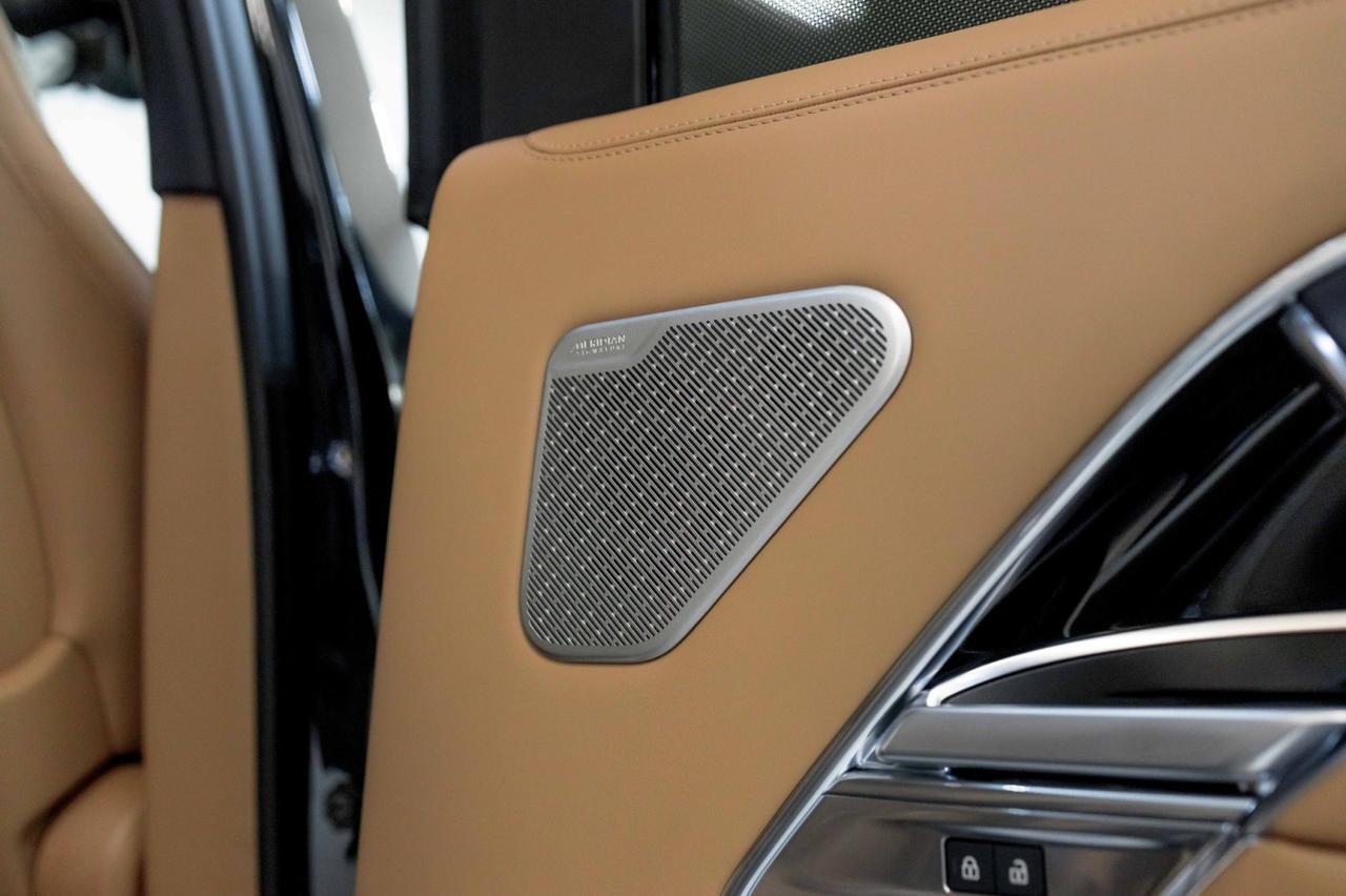2025 Land Rover Range Rover Autobiography photo 44
