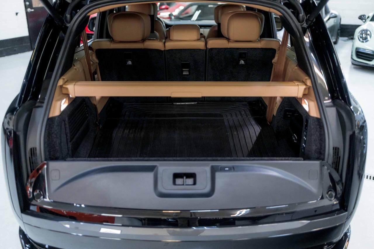 2025 Land Rover Range Rover Autobiography photo 39