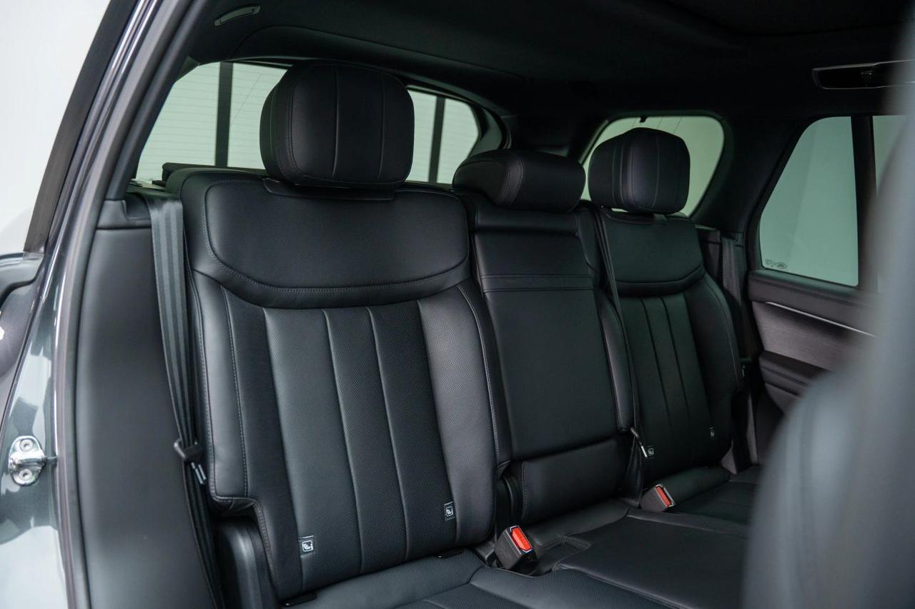 2025 Land Rover Range Rover P400 SE Sport Utility 4D St. Louis MO