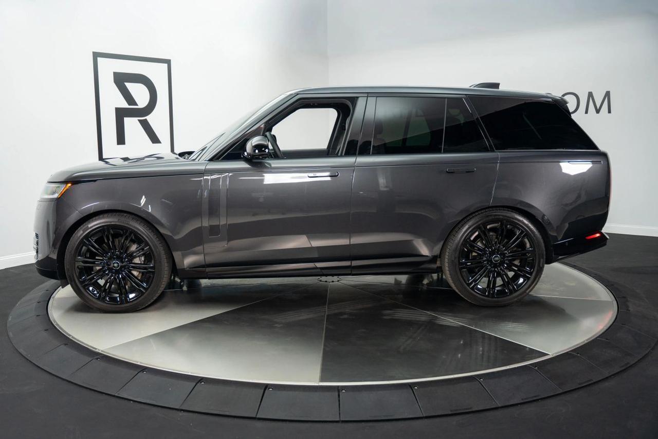 2025 Land Rover Range Rover P400 SE Sport Utility 4D St. Louis MO