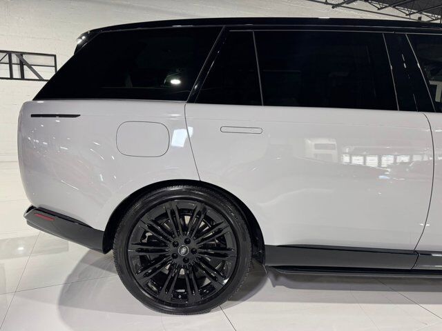 2025 Land Rover Range Rover P530 Autobiography Meridian Signature audio, rear infotainment, executive seating AND MUCH MORE!!! Fort Lauderdale FL