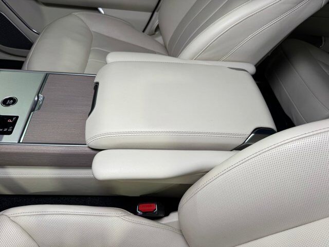 2025 Land Rover Range Rover P530 Autobiography Meridian Signature audio, rear infotainment, executive seating AND MUCH MORE!!! Fort Lauderdale FL