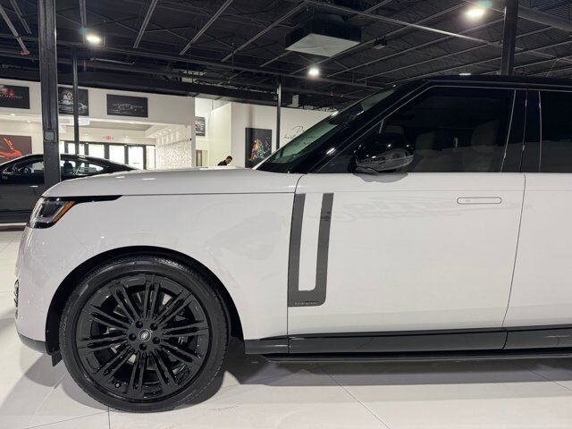 2025 Land Rover Range Rover P530 Autobiography Meridian Signature audio, rear infotainment, executive seating AND MUCH MORE!!! Fort Lauderdale FL