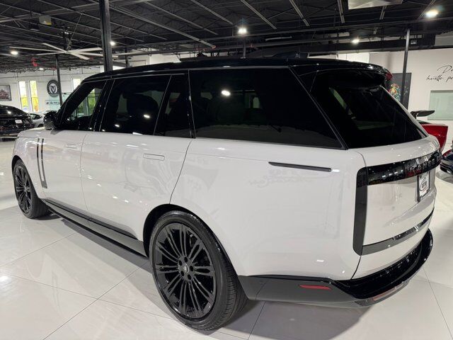 2025 Land Rover Range Rover P530 Autobiography Meridian Signature audio, rear infotainment, executive seating AND MUCH MORE!!! Fort Lauderdale FL