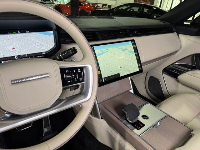2025 Land Rover Range Rover P530 Autobiography Meridian Signature audio, rear infotainment, executive seating AND MUCH MORE!!! Fort Lauderdale FL