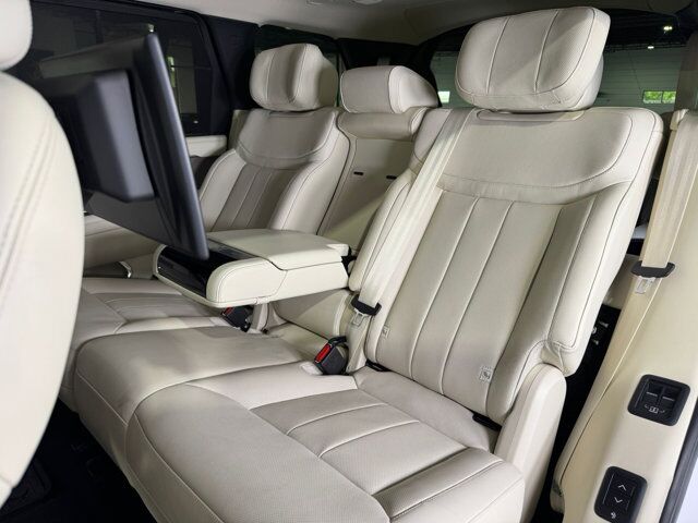 2025 Land Rover Range Rover P530 Autobiography Meridian Signature audio, rear infotainment, executive seating AND MUCH MORE!!! Fort Lauderdale FL