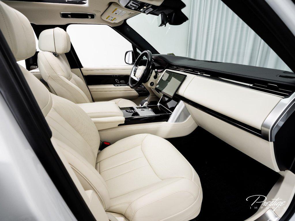 2025 Land Rover Range Rover P530 Autobiography SWB North Miami Beach FL