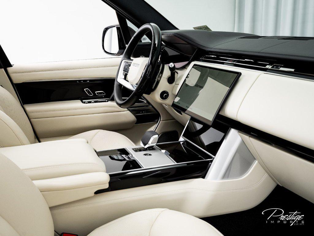 2025 Land Rover Range Rover P530 Autobiography SWB North Miami Beach FL