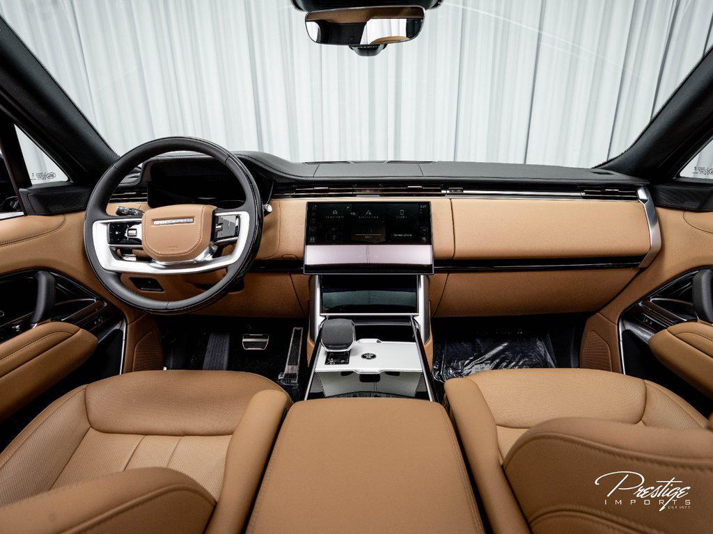 2025 Land Rover Range Rover P530 SE LWB North Miami Beach FL