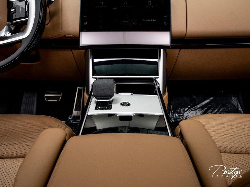 2025 Land Rover Range Rover P530 SE LWB North Miami Beach FL