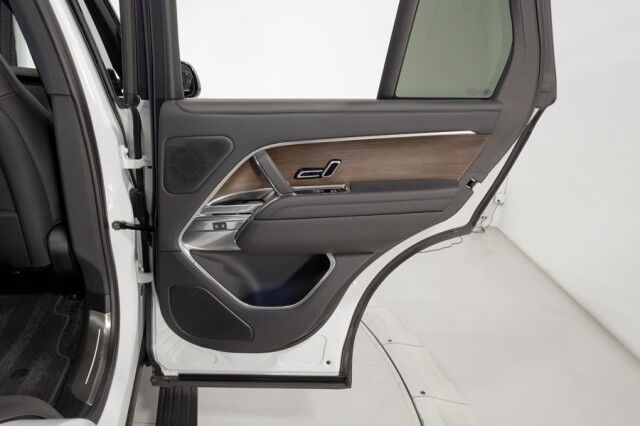 2025 Land Rover Range Rover P530 SE *ONLY 5700 MILES* *1-OWNER* San Diego CA