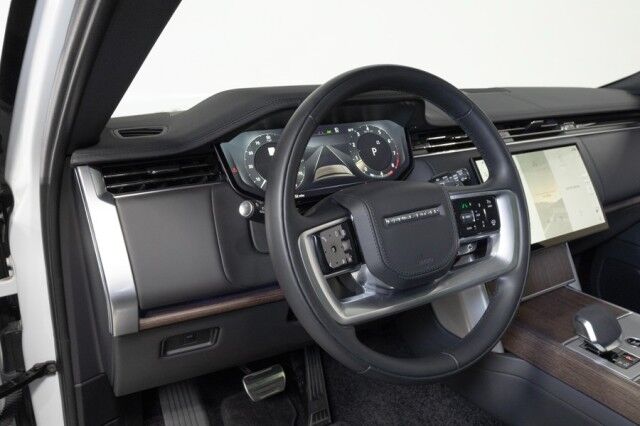 2025 Land Rover Range Rover P530 SE *ONLY 5700 MILES* *1-OWNER* San Diego CA