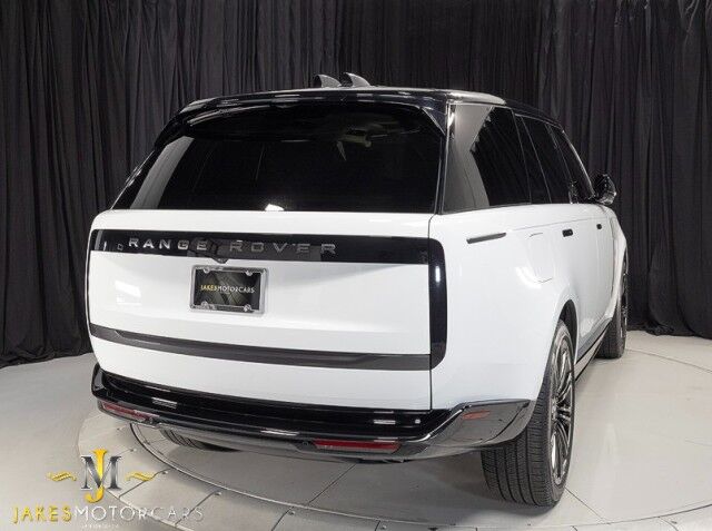 2025 Land Rover Range Rover P530 SE *ONLY 5700 MILES* *1-OWNER* San Diego CA